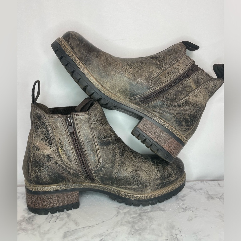 Diba True Say So Chelsea Round Toe Booties Womens Brown Casual Boots Rugged 8